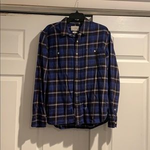 Size large blue plaid long sleeve